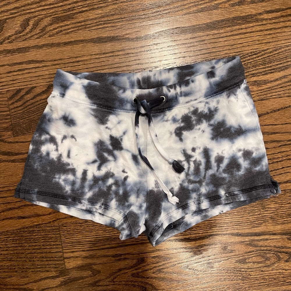 Like new so nikki shorts